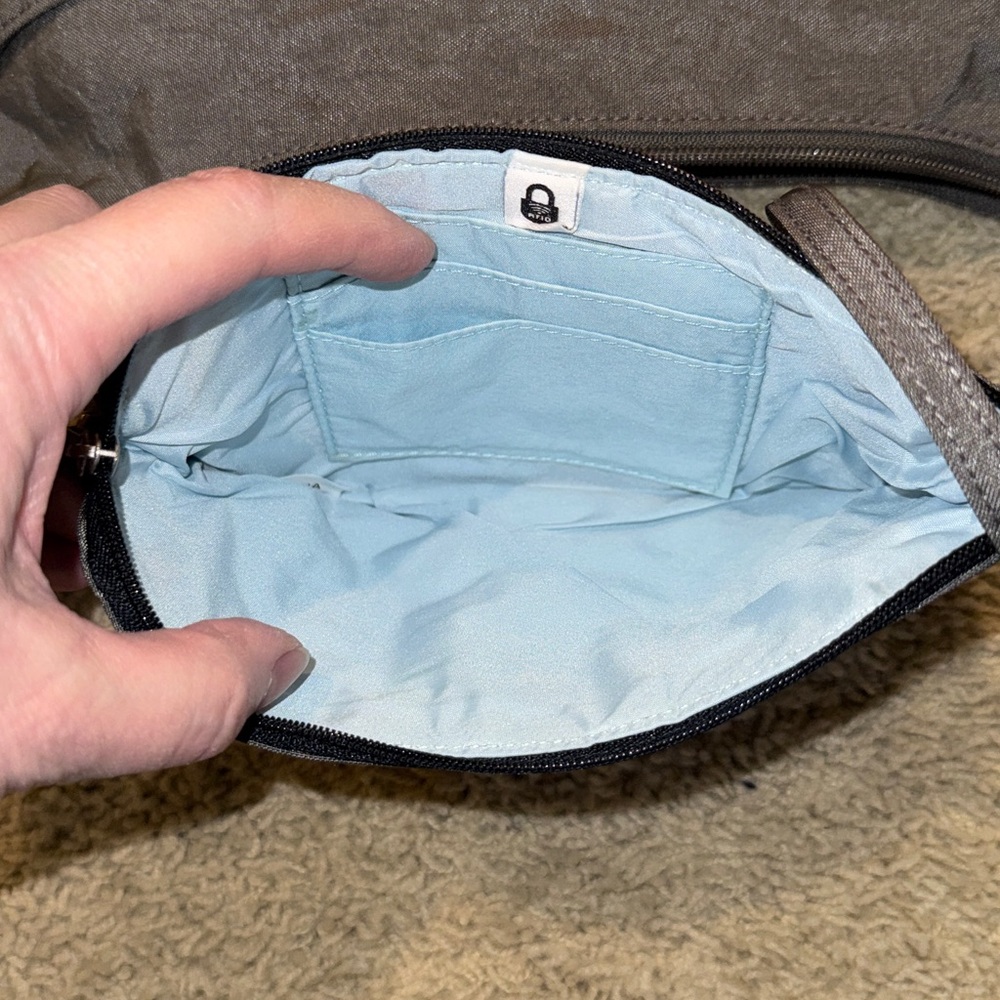 Stylish Gray Shoulder Bag - Baggallini - Picture 17 of 17